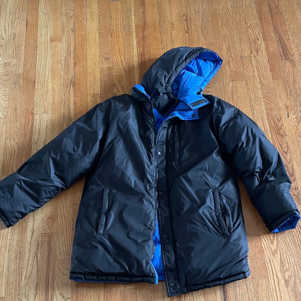 Reversible Black and Blue Hooded Puffer Jacket